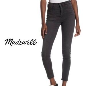 Madewell 9” Midrise Skinny Jeans in Charcoal Wash with a Raw Hem - Size 26